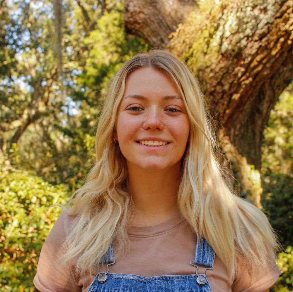 Meet your Posher, Hannah